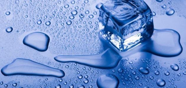 الحب مستمر لايوجد الحب اول اشهر فقط وعندها يصيب علاقةة برود وبعض الملل