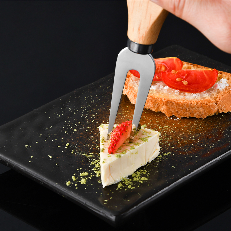 rtkitchenknife's tweet image. Our cheese cutter is quality-assured. It is tested using advanced technology &amp;amp; equipment. rtkitchenknife.com/ruitai-customi… #cheesecutter #coppercheeseknives