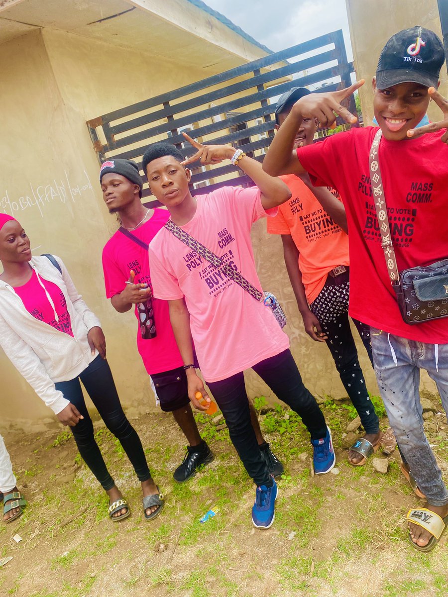 Akannioluwadar5's tweet photo. #LensPoly
#your pvc _your _power 
#ruby https://t.co/83Vi6xt2J1