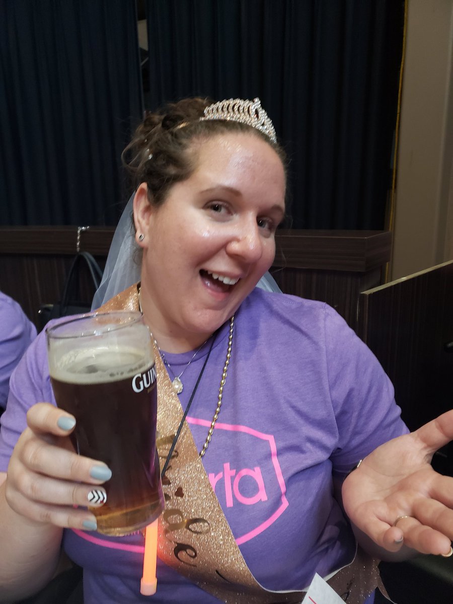 GarbencaBride's tweet photo. @ChrisEvans its my sisters Bachelorette party. Can you please wish her all the best and cheers? Thank you. https://t.co/zFWp0flc4O