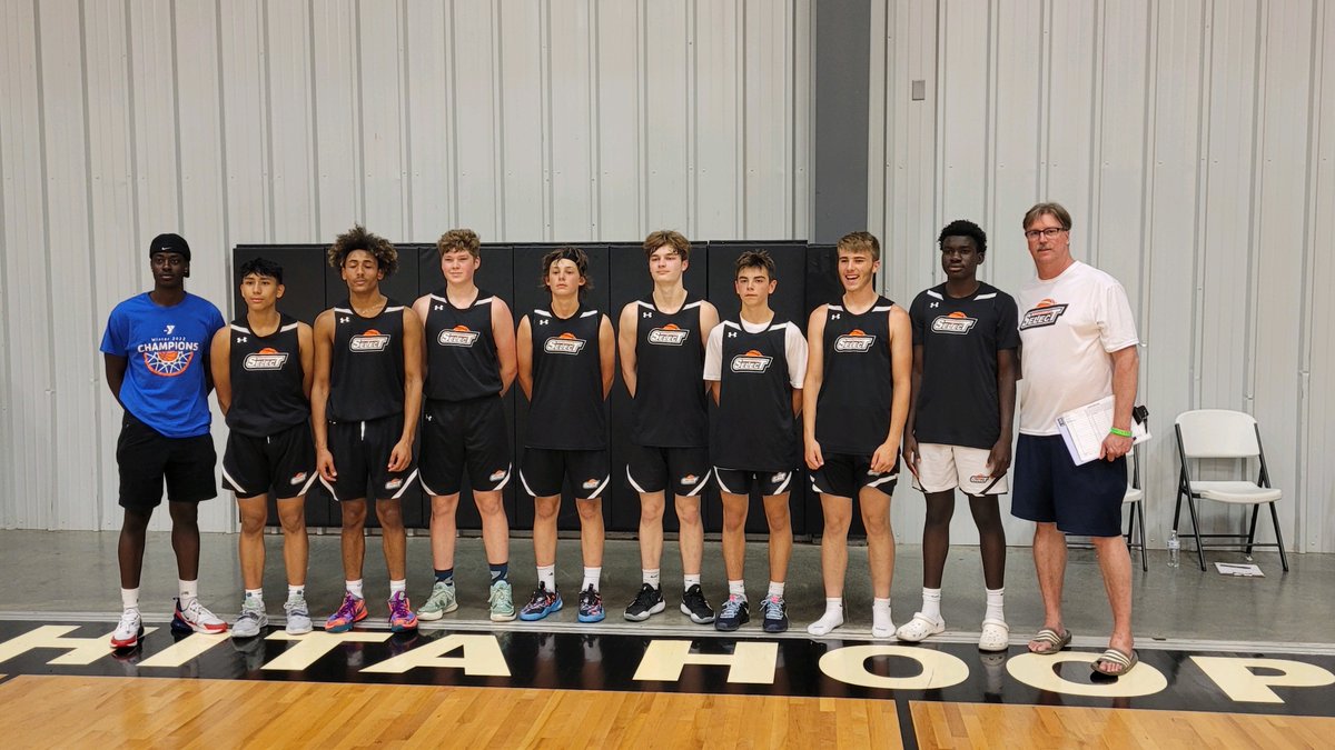 nebraskaselect's tweet photo. Neb. Select 15U East sits at 3-0 and plays Sunday morning at 1:50 p.m.

Finish Strong!

@DoyleDillow https://t.co/zdrCT2Gf0p