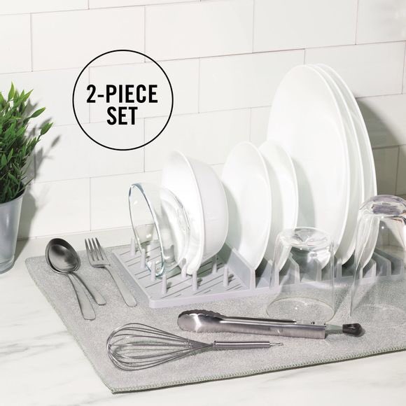 EC_Beauty4U's tweet photo. New! Countertop Dish Drying Rack &amp; May Set. >>  https://t.co/0sVhard6Al 🍽 It’s the perfect combo of dish rack &amp; drying mat to dry dishes efficiently &amp; neatly while not taking up too much counter space. The mat can be folded up for easy storage. @AvonInsider #avon #avonrep https://t.co/NTIEvV9DjD