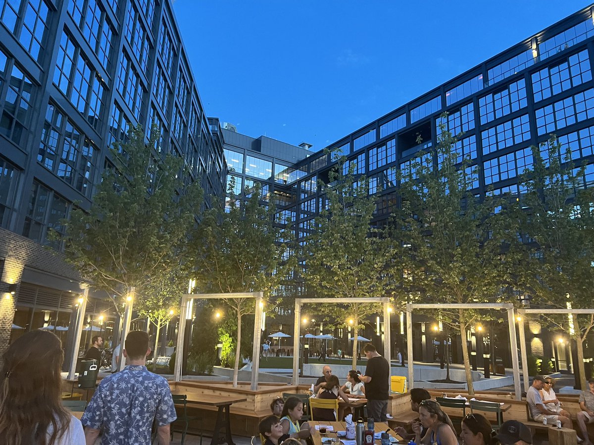 amtillie's tweet image. Post run celly at Pioneer at @IntroCLE! The “In the Pines” is my favorite gin cocktail I’ve had 🍸