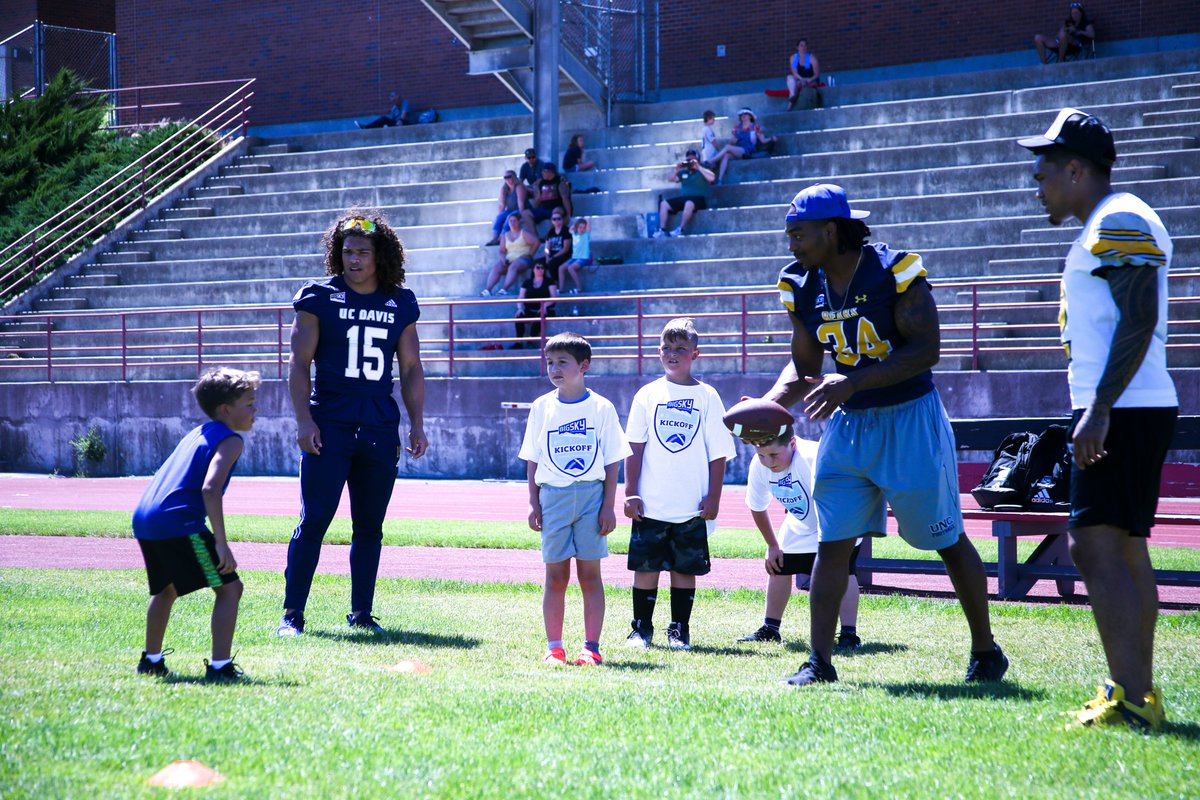 Northern Colorado Football (@unc_bearsfb) on Twitter photo .<a href="/dcaf20/">Dylan McCaffrey</a> and <a href="/DavidIHoage34/">David Hoage</a> coaching them up at the #BigSkyKickoff!
#GetUpGreeley🐻🏈 .<a href="/dcaf20/">Dylan McCaffrey</a> and <a href="/DavidIHoage34/">David Hoage</a> coaching them up at the #BigSkyKickoff!
#GetUpGreeley🐻🏈