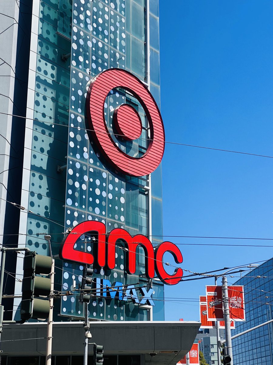 michaelniktaris's tweet photo. the talent 💺#atAMC💺 is stunning
this film “#MozartFromSpace” is in Chinese, they did a great job 👏 
🌌#AMCdestiny🌌 $AMC 🍿 
很有意思，這部中國電影，
全世界都有這麼多的才華和創造力。 
讓我們繼續互相學習，
看到彼此最好的一面
🎞#AMCglobal 🎞 @AMCArtisanFilms 
♾#4Ever49ers $HYMC https://t.co/bcmyfzF0fC