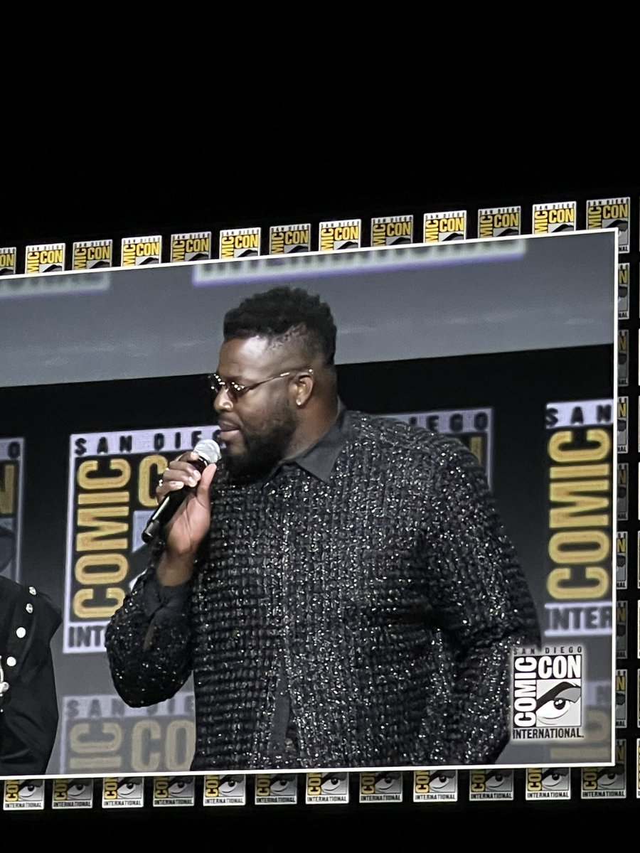4_Y_E's tweet photo. Winston Duke getting the crowd hyped with the M’baku chant #BlackPantherWakandaForever #MarvelSDCC https://t.co/vFL5UAbAPq