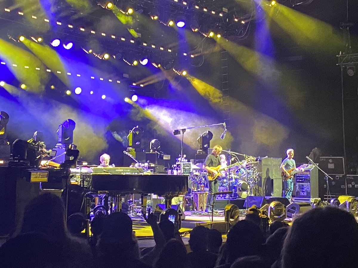 bryangrossbauer's tweet photo. Phish! https://t.co/M75KtqxJQr