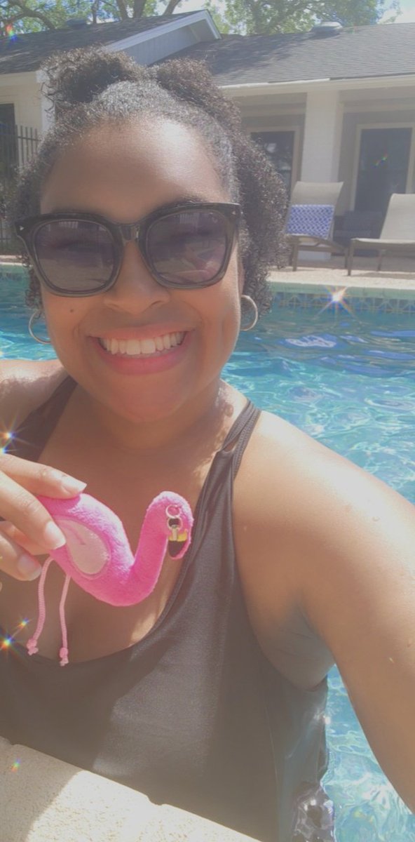 Pool Time Selfie! 🌞🦩#RhodesFlamingo22 <a href="/NISDRhodes/">Rhodes Elementary</a>