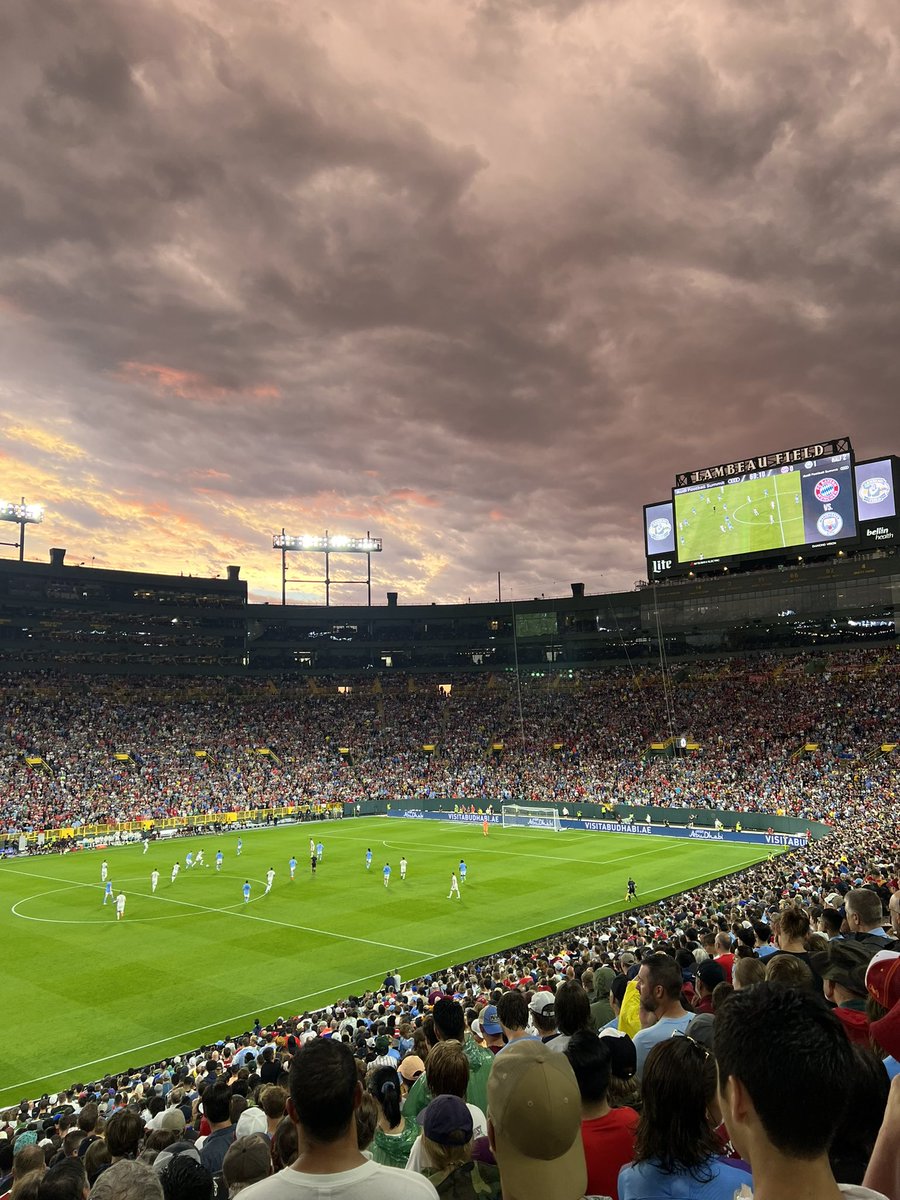 Lizzard_H's tweet photo. We love any kind of fútbol here @Brian_Voden https://t.co/kP0oGl5Ow6