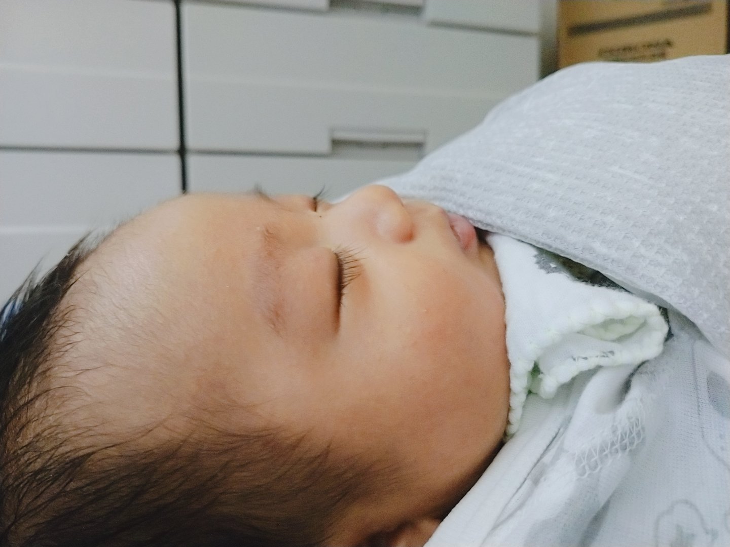 なかおりこ え 濃くなってきよるとは思っとったけど それにしても赤ちゃんってこんなまつ毛長いっけ T Co Hknqqxqdnc Twitter