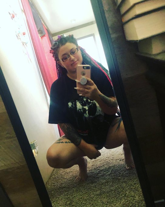 Some play with me on my spicy site 😏😏 link in bio 😘😘 https://t.co/F5q6JTrXrl