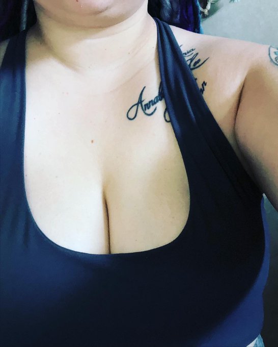 Some play with me on my spicy site 😏😏 link in bio 😘😘 https://t.co/F5q6JTrXrl