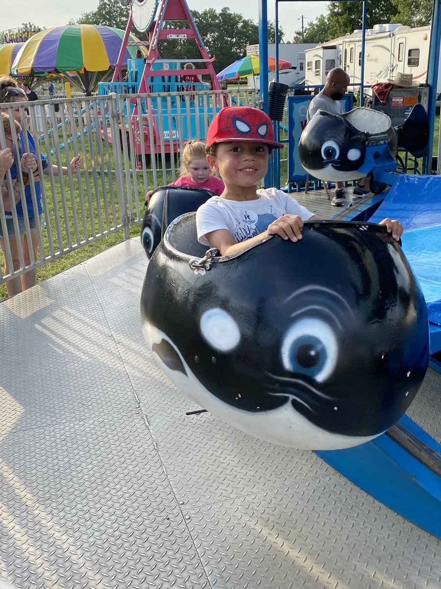 NickforIndiana's tweet photo. Ended the day with some fun with my family at the Clark County 4H Fair. Seeing the smiles on my son's, daughter's, and wife's face was worth the hard work from this morning and afternoon. We had a great time. #Nick4Indiana #pathwaystopurpose https://t.co/RpRQo0MPlc