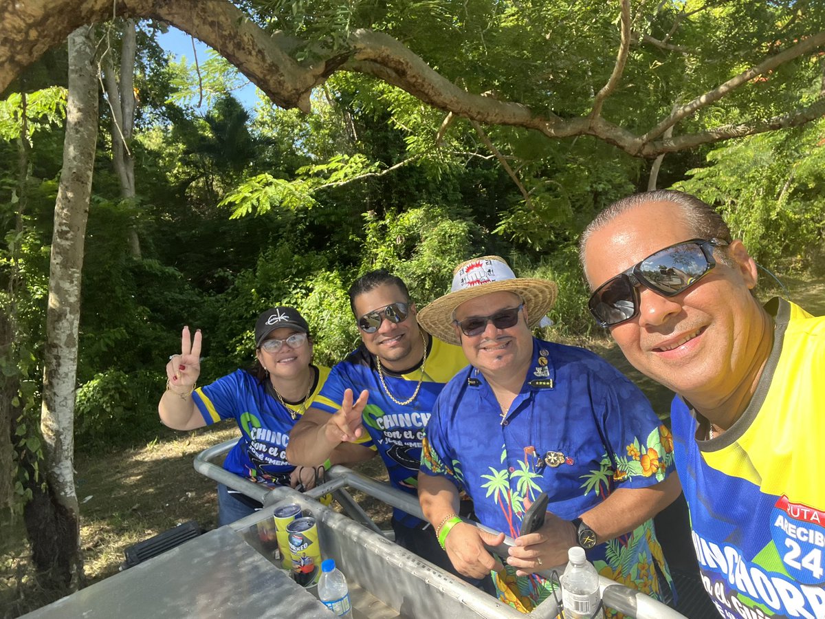 Gracias al compañero @RepMemo2020 por la invitación al chinchorreo con El Guitarreño y compañeros <a href="/EddieCharbonier/">Eddie Charbonier</a> <a href="/WandaDistrito38/">Wanda Del Valle</a> <a href="/Pdte_RodzAguilo/">PR con Rodz. Aguiló</a> @AngelMoreyRep <a href="/WilsonRoman20/">Wilson Román</a> <a href="/Narmito/">Luis R. “Narmito” Ortiz Lugo</a> en el cual llevamos alegría y compartimos con la gente linda de Arecibo.