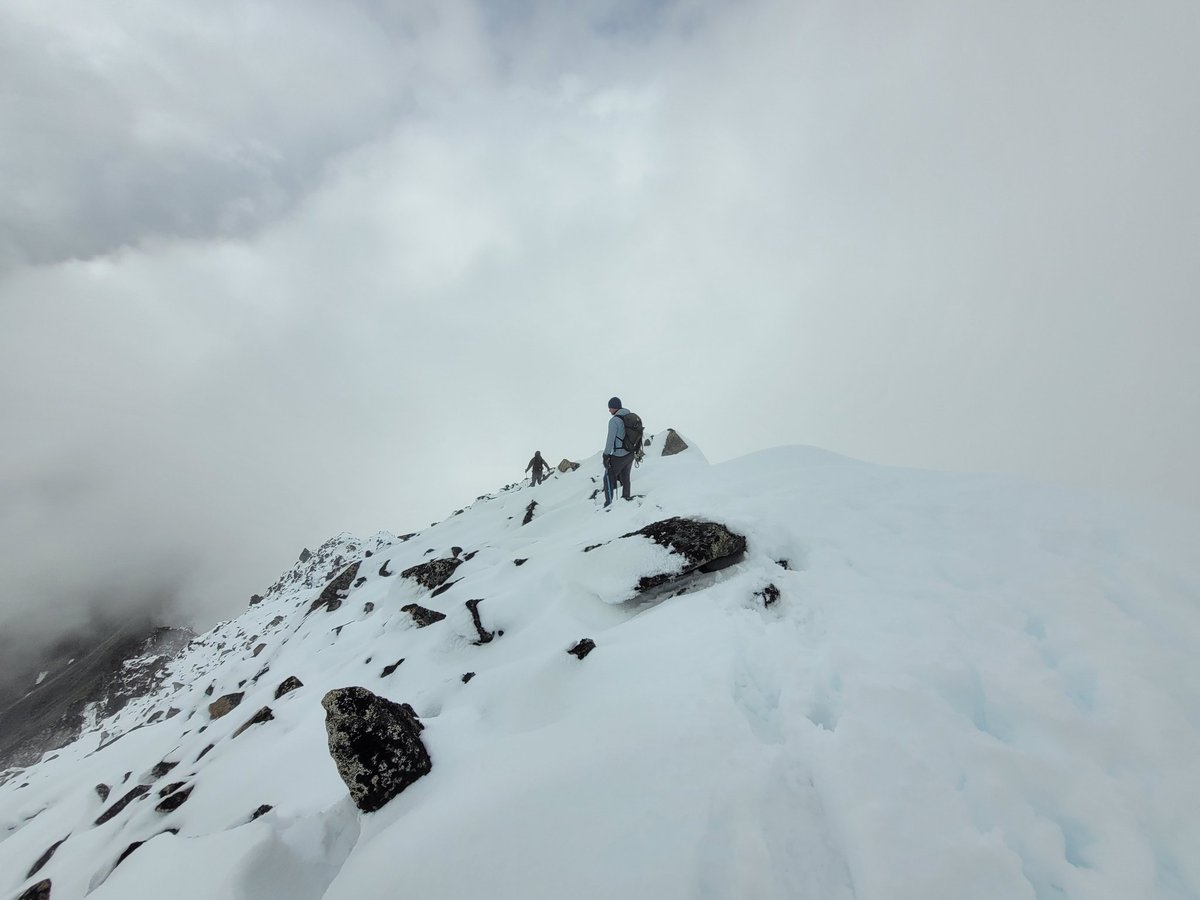 DavidELevin's tweet photo. @Climatologist49 12 inches new on the summit of Lynx Peak today! https://t.co/RQDQqYjIF7