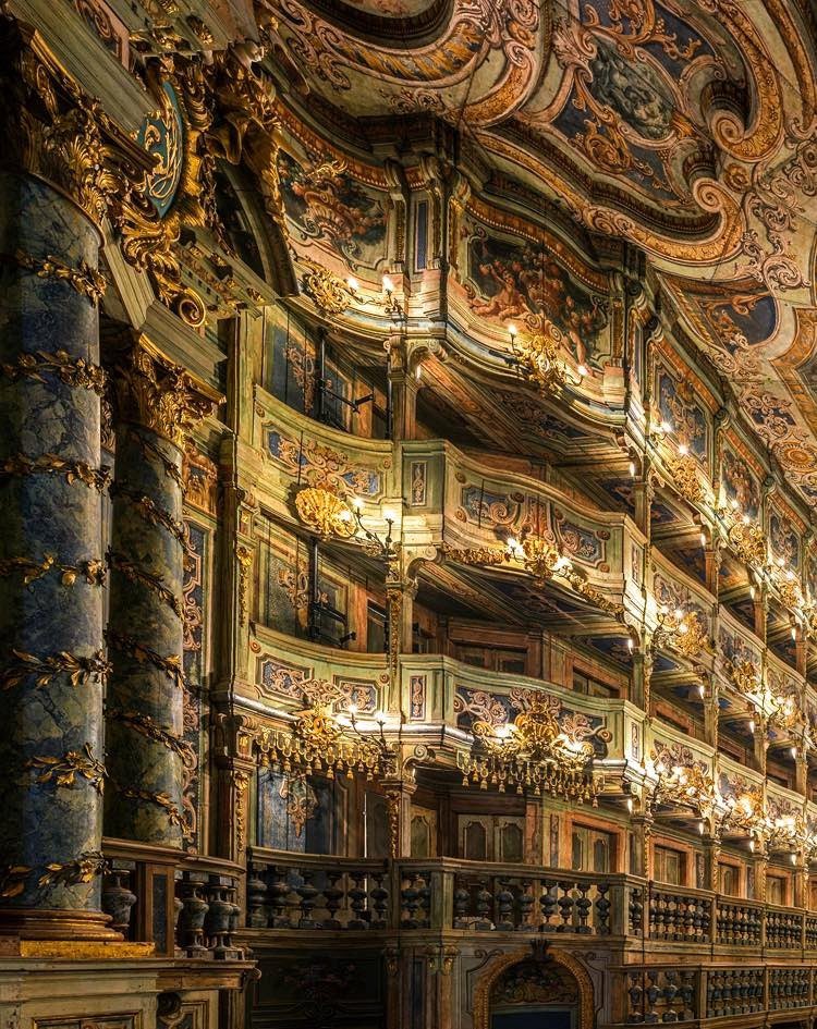 AcademiaAesthe1's tweet photo. The Opera House in Bayreuth, Germany https://t.co/z73e4RtBsn