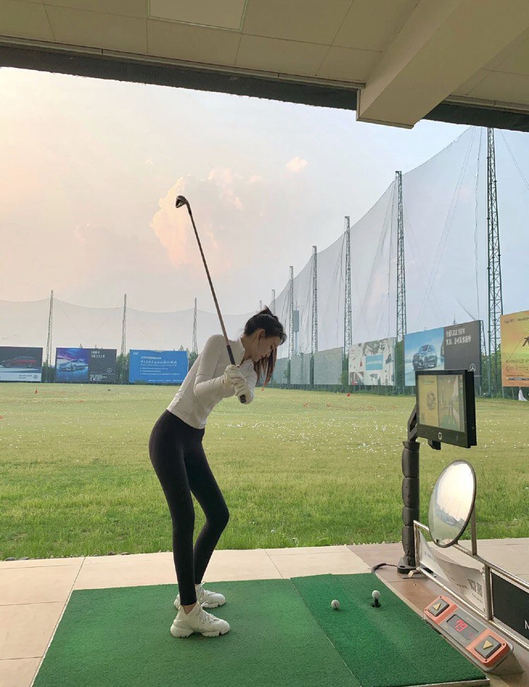 henrysierrez's tweet photo. Be calm in business, as in golf https://t.co/SNGyjmV51u