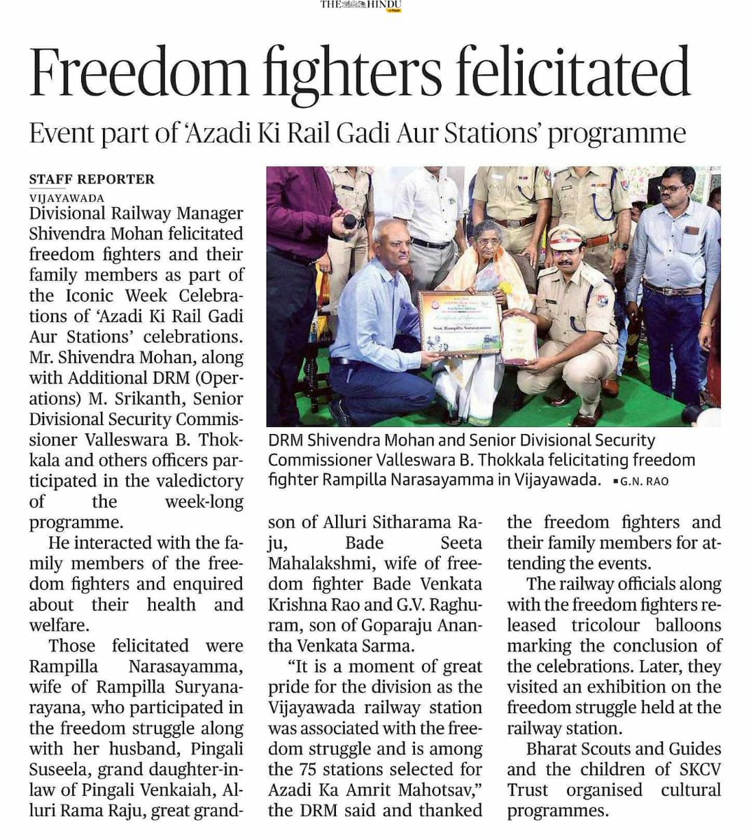 SCRailwayIndia's tweet photo. Freedom fighters felicitated

Event part of Azadi Ki Rail Gadi Aur Stations' programme

@AmritMahotsav @MinOfCultureGoI @RailMinIndia https://t.co/N80GjVf1vk