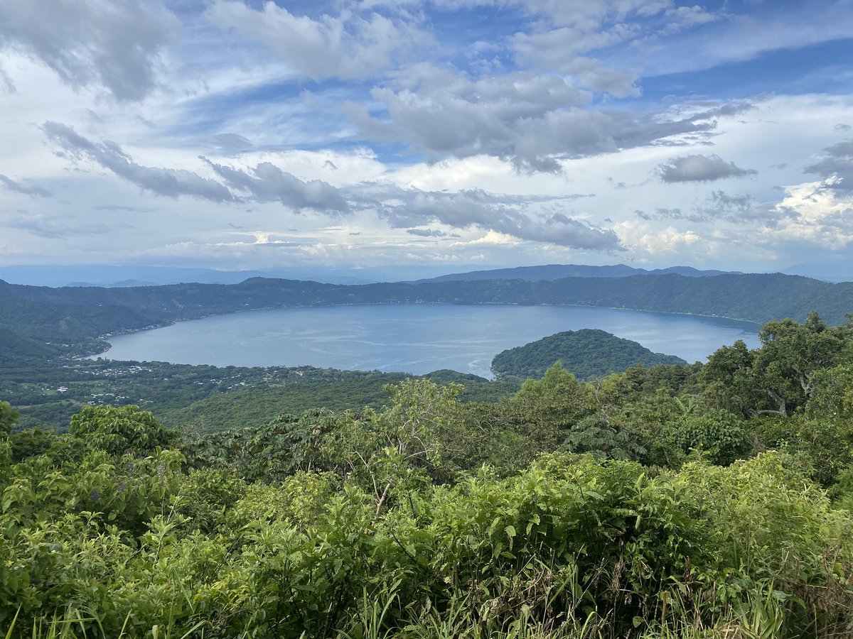 El Salvador is so pretty 🇸🇻