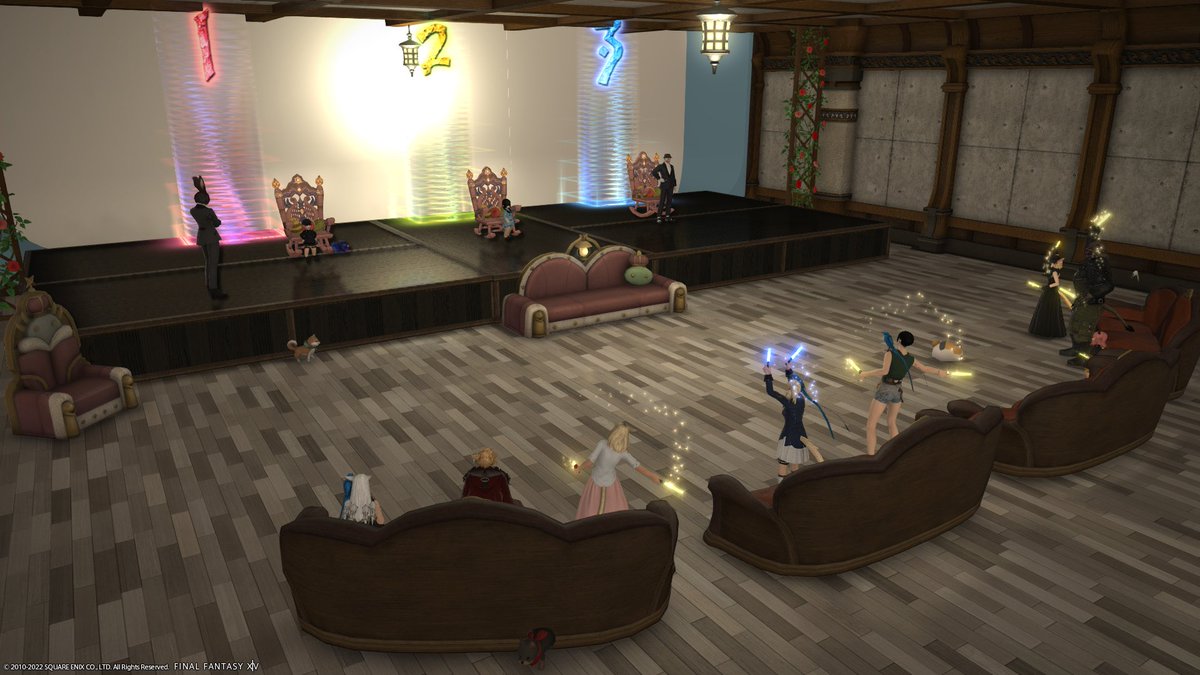 kilala_c_ifrit's tweet photo. #FF14 #FFXIV #FCNI
FC交流会「意思疎通ゲーム~」
3文字のお題に3人が一文字ずつ回答するゲーム。3文字にまとめるのも意思疎通するのも難しい~!
みんなで、マクドナルドはなんて略す?とかおにぎりの具や寿司ネタ話題で大いに盛り上がりました!
その後有志でアグライア!水着着たかった!夏だね~ https://t.co/pu0GrgnYG9