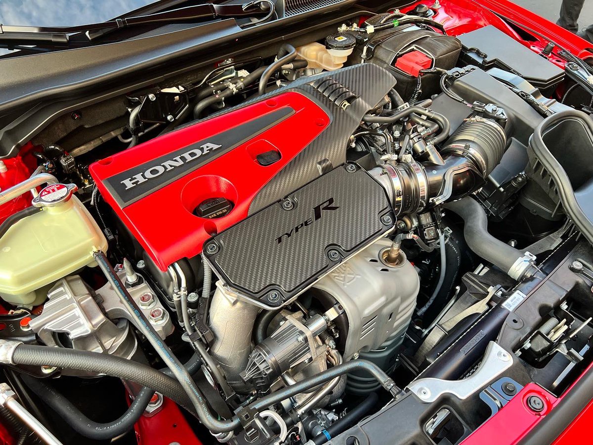 OsosikMedia's tweet photo. The new 2023 @Honda Civic #TypeR 
#ososik #sisepuede #honda https://t.co/rS0QPBzeJq