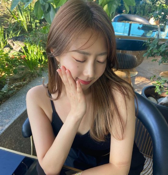 love_6822's tweet photo. 일요일 다들 뭐하고 있어요?
#소통 #일탈 #유부 https://t.co/haCcPpX0aZ