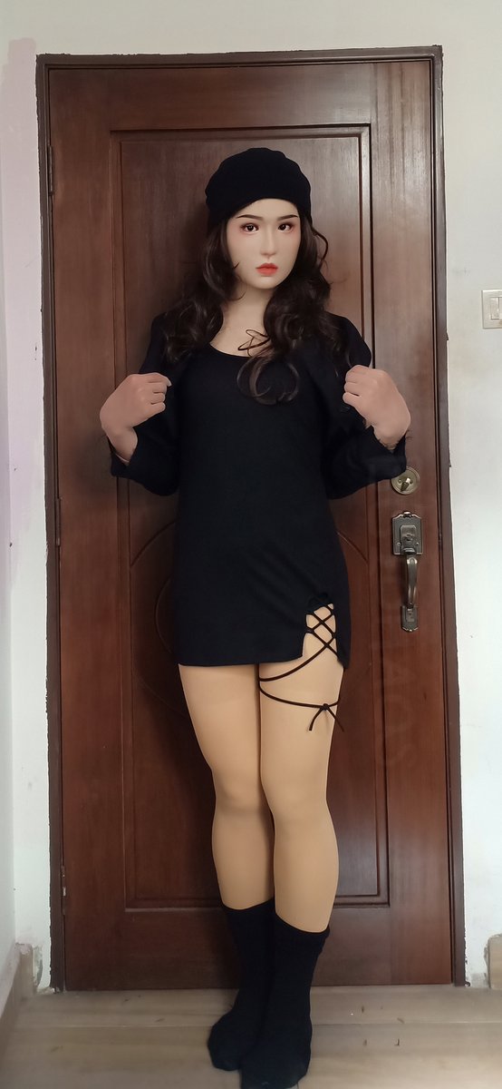 尴尬，身高太高结果裙子买错码了，裙子有点太短了。。。算了算了😅😂😂😂
 femalemask <a href="/DreammaskStudio/">Dreammask Studio</a>