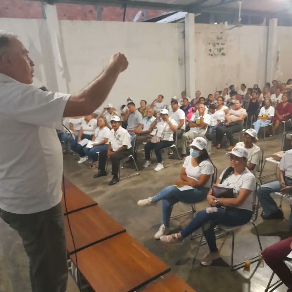 En <a href="/ADTachirense/">Accion Democratica Tachira</a> seguimos trabajando para lograr una Venezuela libre y de los venezolanos. AD vive, viva AD. Panamericano y Samuel Darío Maldonado a casa llena. <a href="/adbernabe/">Bernabé Gutiérrez</a> <a href="/cleverlaraad/">Clever Lara C.</a> <a href="/laidygomezf/">Laidy Gomez</a> <a href="/ADVenezuelaa/">Acción Democrática</a> <a href="/yuliansmh/">Yulian Montenegro</a>