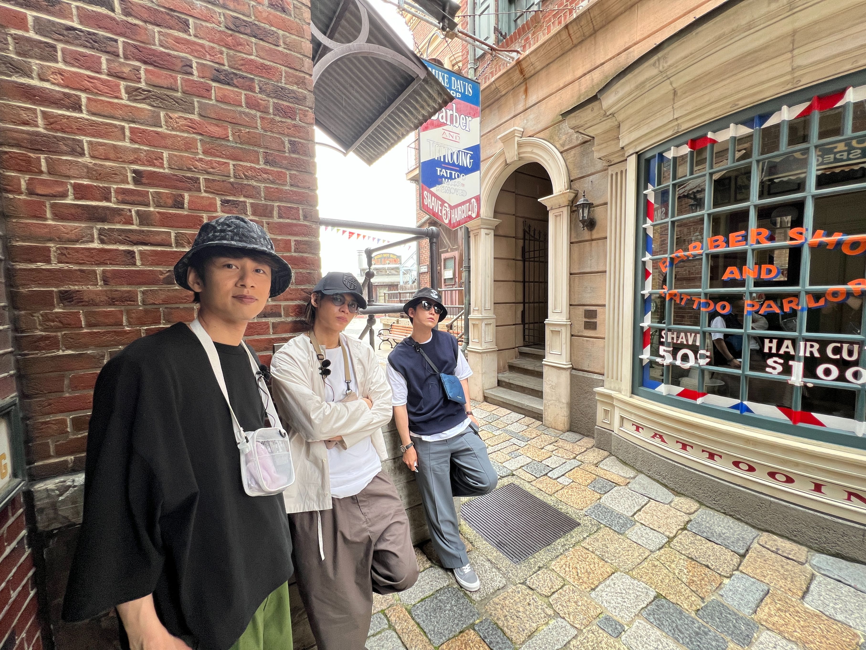 FYZoee4VUAAO-gG?format=jpg&name=4096x409