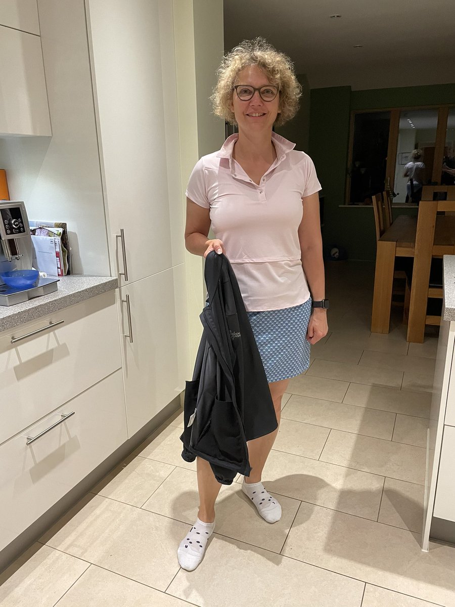 4am ready to go and battle 72holes for MacMillan: support us tackle the challenge! 

Help us support MacMillan: longestdaygolf.macmillan.org.uk/Donation/Index…
