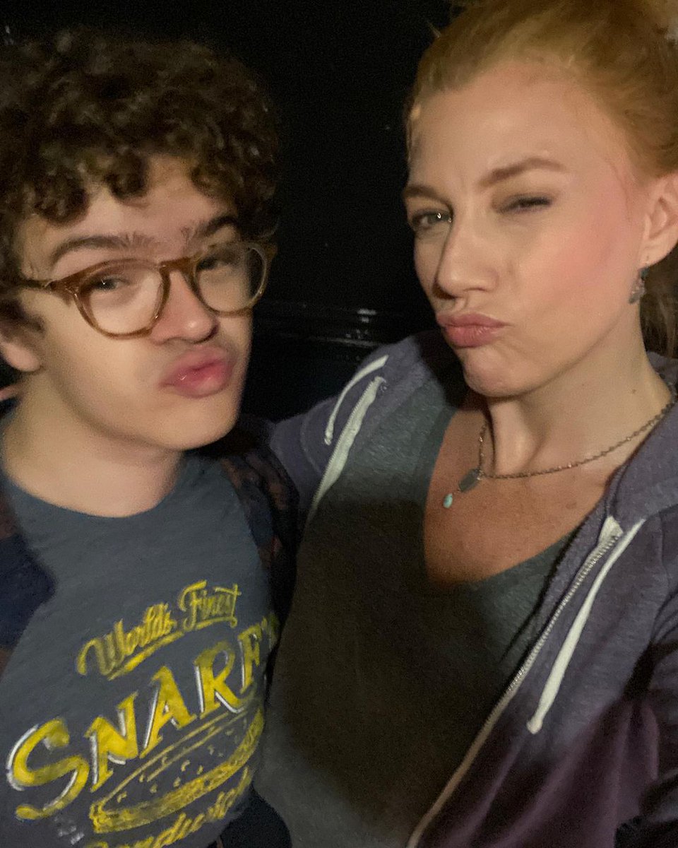 Gaten and Jessica Phillips during their DEH intermission

📷 @/thejessicaphillips on Instagram
