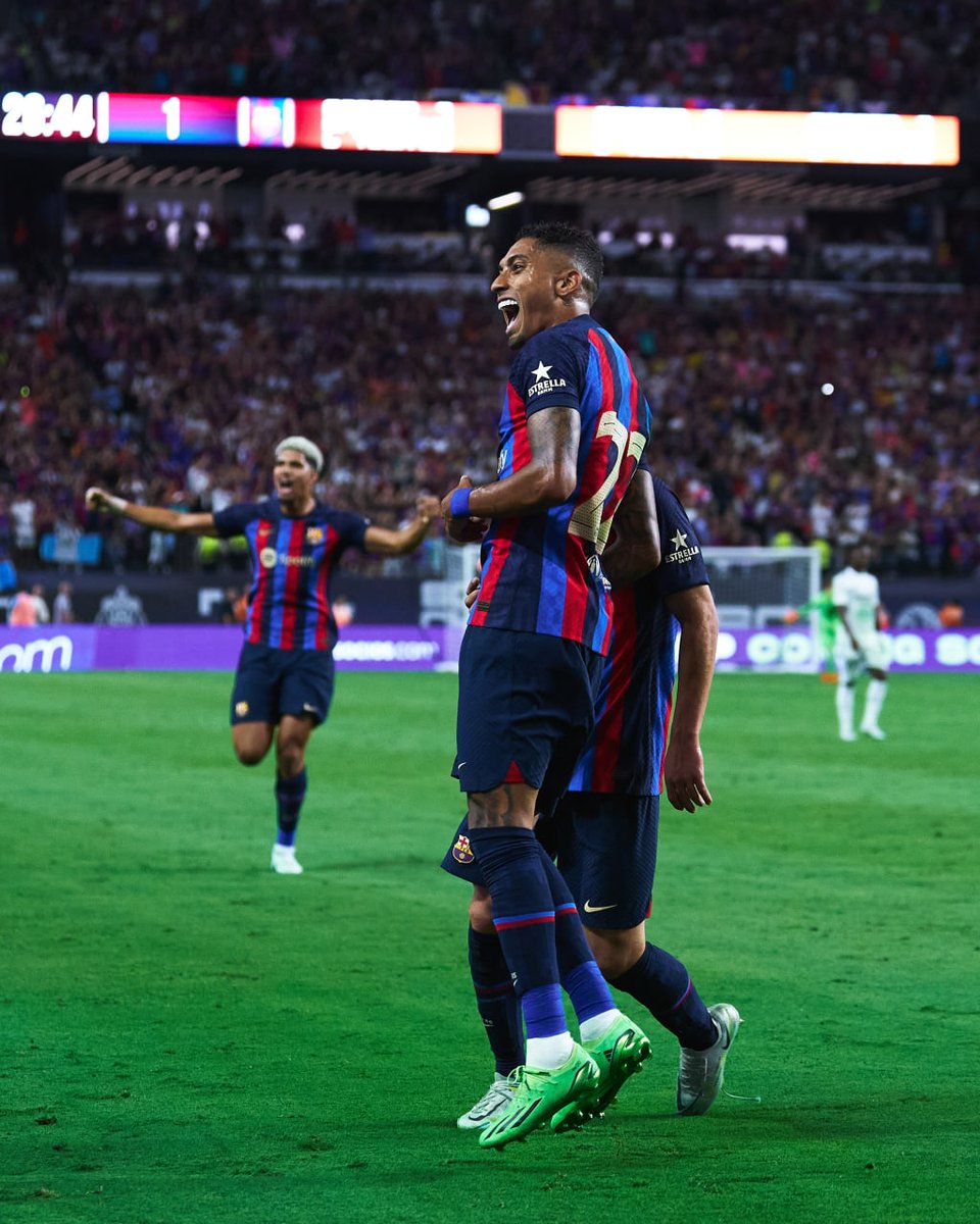 fcbarcelona_ara's tweet photo. 🕺 يمشي كدا كدا 

https://t.co/ehbr3reRkl