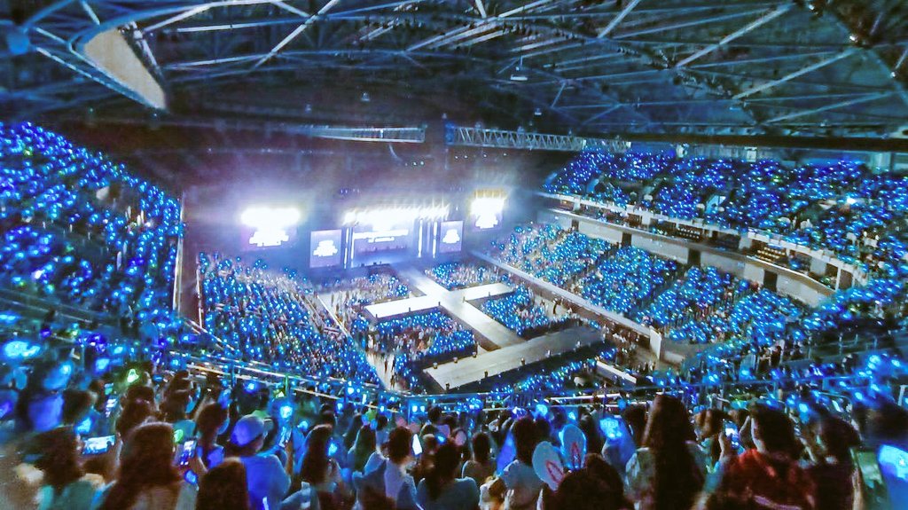 chaezeeel's tweet photo. i am beyond proud to us, teumes and @treasuremembers https://t.co/BhpPXSQsff