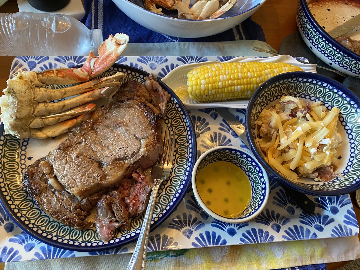 SR_Photog_Guy's tweet photo. Fueled up Saturday night prepping for day 4 of golf blitz before my life is on lockdown covering fall sports & HS senior picture seasons ๐ #AugustFootball #OSU_Buckeyes #UC_Bearcats #614_HS_Football #614_Soccer #614_Golf #LetzGo https://t.co/x3fRqFpdKx