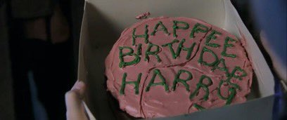 El_Traslador's tweet photo. Hoy es el cumpleaños de nuestro Harry Potter. Hoy su vida cambiaria para  siempre. https://t.co/hUBClrhUeK