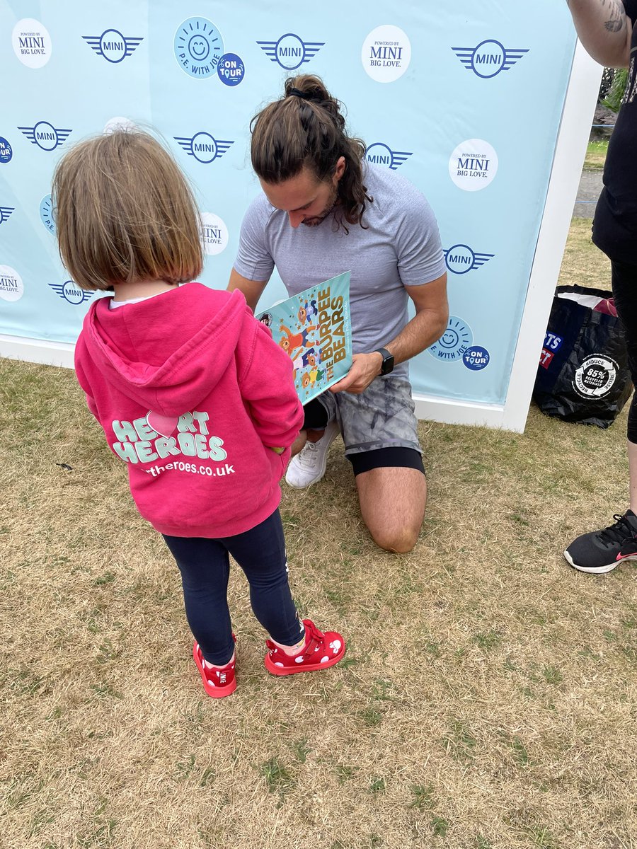 Not everyday you get to meet a ‘lockdown’ &amp; beyond legend Joe Wicks <a href="/thebodycoach/">Joe Wicks</a> 

Thank you to the team at Mini who looked after us very well 💖 @BMW_UK_VIP 

#pewithjoetour #biglove