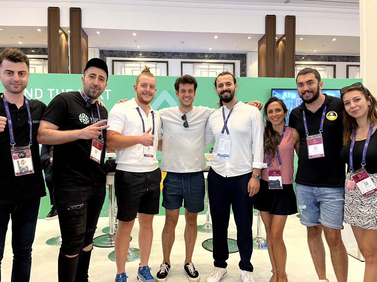 #BEIstanbul2022 etkinliğinde #KuCoin standına gelen değerli ziyaretçilerimiz🍀💚

<a href="/Orkunisitmak/">Orkun Işıtmak</a> <a href="/coinmuhendisi/"></a>