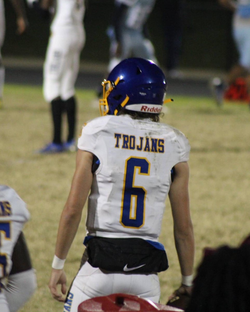 Season starting soon! Can’t wait! @GHS_CoachBierly <a href="/Gburgfootball/">Greensburg Jr High Football</a>