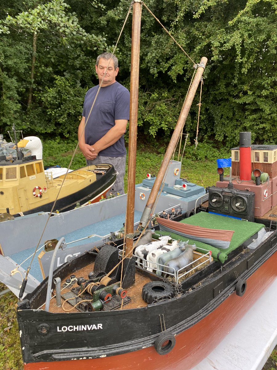 maidtosail's tweet photo. Get along to the Maid today to see these guys sailing alongside her ❤️😎 #knightswoodmodelboat #maidoftheloch https://t.co/pfnjikXHeW