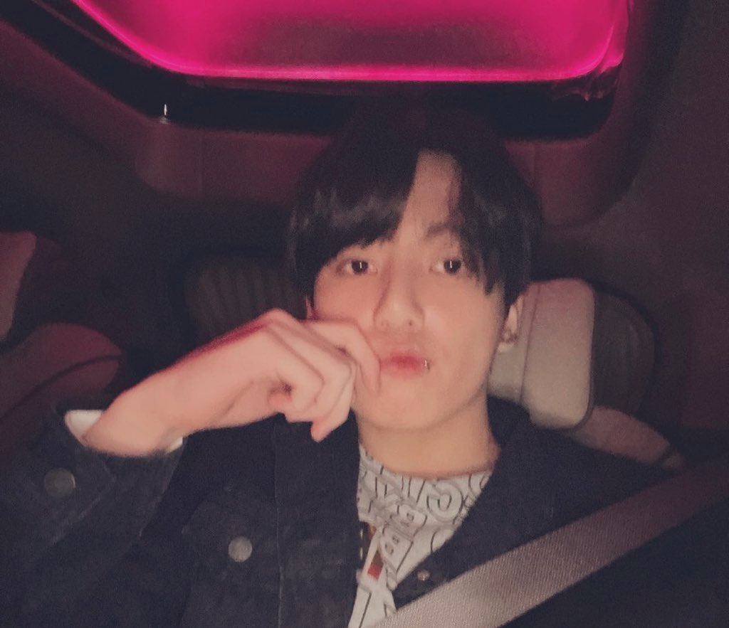 liskookloops's tweet image. 