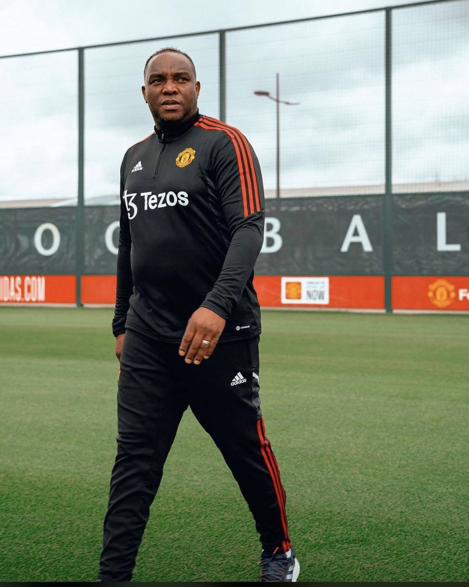 ManziniZungu_'s tweet photo. This is @Pinnacle of football, this is MASSIVE appointment super Proud of this Legend Benni. We uSuthu Family have No doubt that you will Succeed at Man U a huge Congratulations Benni McCarthy 🤞🏾nasi 

⁦@mfanawasemlazi⁩ https://t.co/fhERJnTmJG