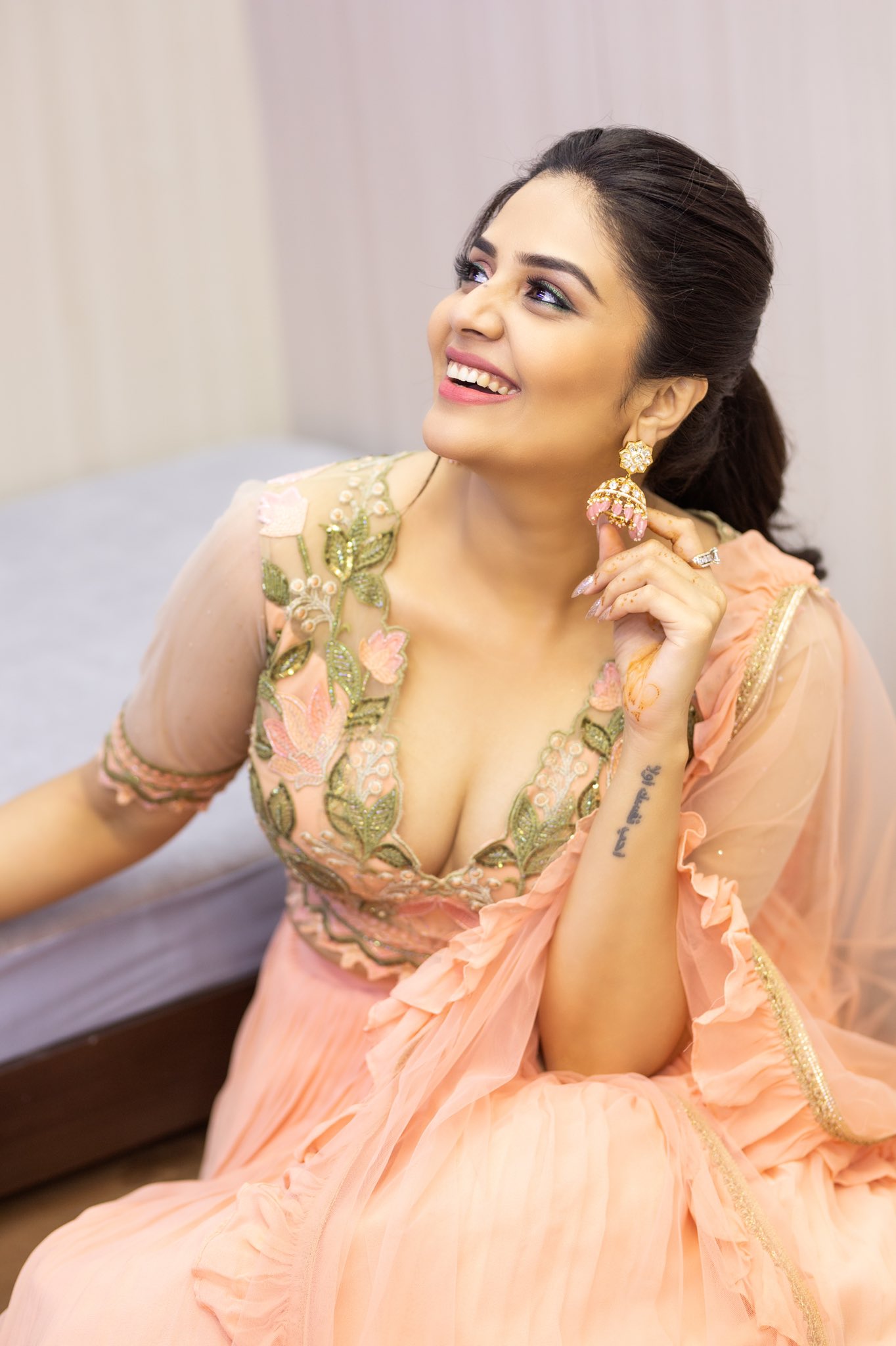 Sreemukhixnxx - FilmyWorld on X: \