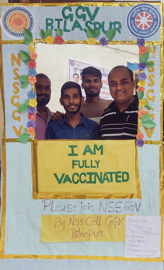GopeshS08545487's tweet photo. Vaccination  at Health Center  #GURUGHASHIDASUNIVERSITY
BY #NSS cell #GGV 
@chakrawalalok @askabir_ 
@nss_guru @NssrdD @NSSRDBhopal 
@_NSSIndia @ConnectingNss 
@ChhattisgarhCMO @TS_SinghDeo https://t.co/epAoMzKeJe