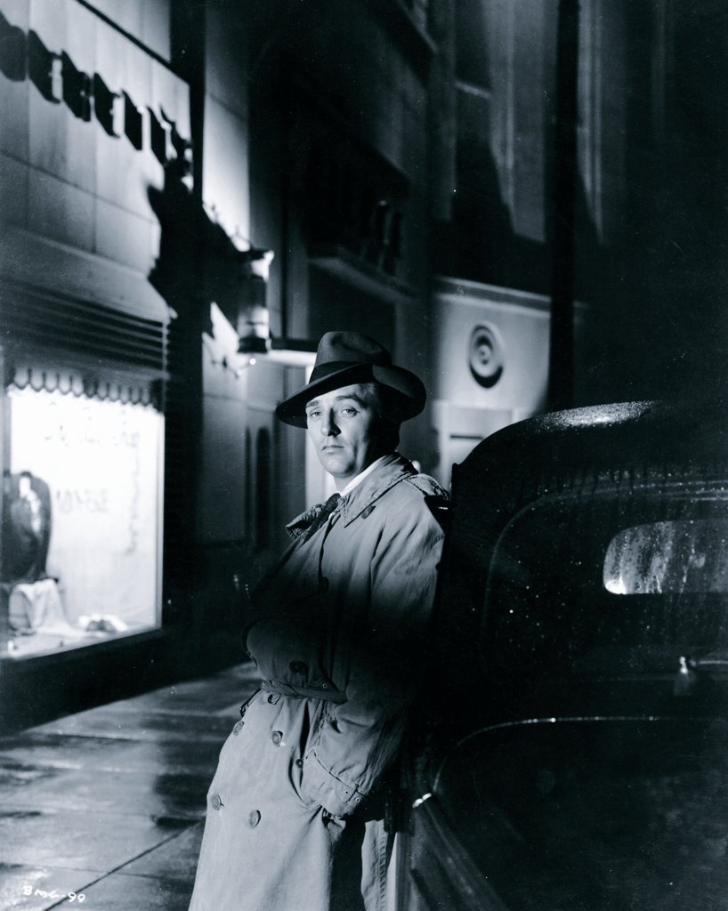 'Now it is the time of night ...' ~ A Midsummer Night's Dream (A5,S1).
#ShakespeareSunday #FilmNoir #RobertMitchum