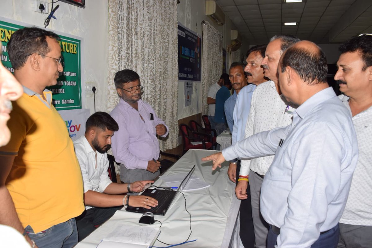 diosamba1's tweet photo. #DigitalweekJk
#Digimela in #Samba the E-services /portals dissemination
@diprjk
@MyGovJandK
@ITD_GoJK
@JandKeGovAgency https://t.co/g8njZvfNpg