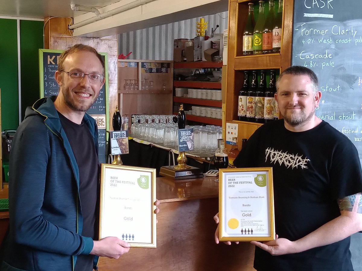 Sheffield Homebrew Club (@brewclubshef) on Twitter photo Great day out at <a href="/Torrside/">Torrside Brewing</a> where <a href="/brewclubshef/">Sheffield Homebrew Club</a> member Nathan Pratt & Torrside received their Gold award ๐ฅ from <a href="/skbeerfestival/">Stockport Beer Fest</a> for their festival winning imp stout 'Bardo' ๐๐บ Great day out at <a href="/Torrside/">Torrside Brewing</a> where <a href="/brewclubshef/">Sheffield Homebrew Club</a> member Nathan Pratt & Torrside received their Gold award ๐ฅ from <a href="/skbeerfestival/">Stockport Beer Fest</a> for their festival winning imp stout 'Bardo' ๐๐บ
