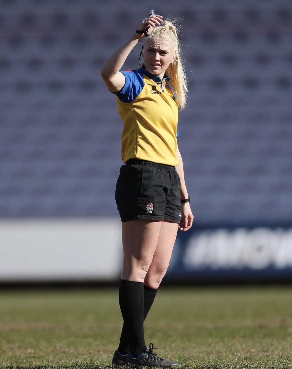 👏 How great has it been to see former Harlequin <a href="/HollyMyers92/">Holly Jayne Wood</a> officiating during the #CommonwealthGames?!

#COYQ