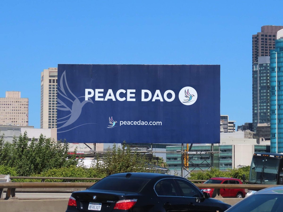 PeaceDAO_token's tweet photo. 🇸🇬Singapore United Community and PEACE DAO have signed a market expansion agreement, which will provide full support for PEACE DAO's market development. They put this tall PEACE DAO billboard in the center of Singapore city,
We can feel the powerful force of peace.💪@SatoshiLite https://t.co/pzNvMgV1WG