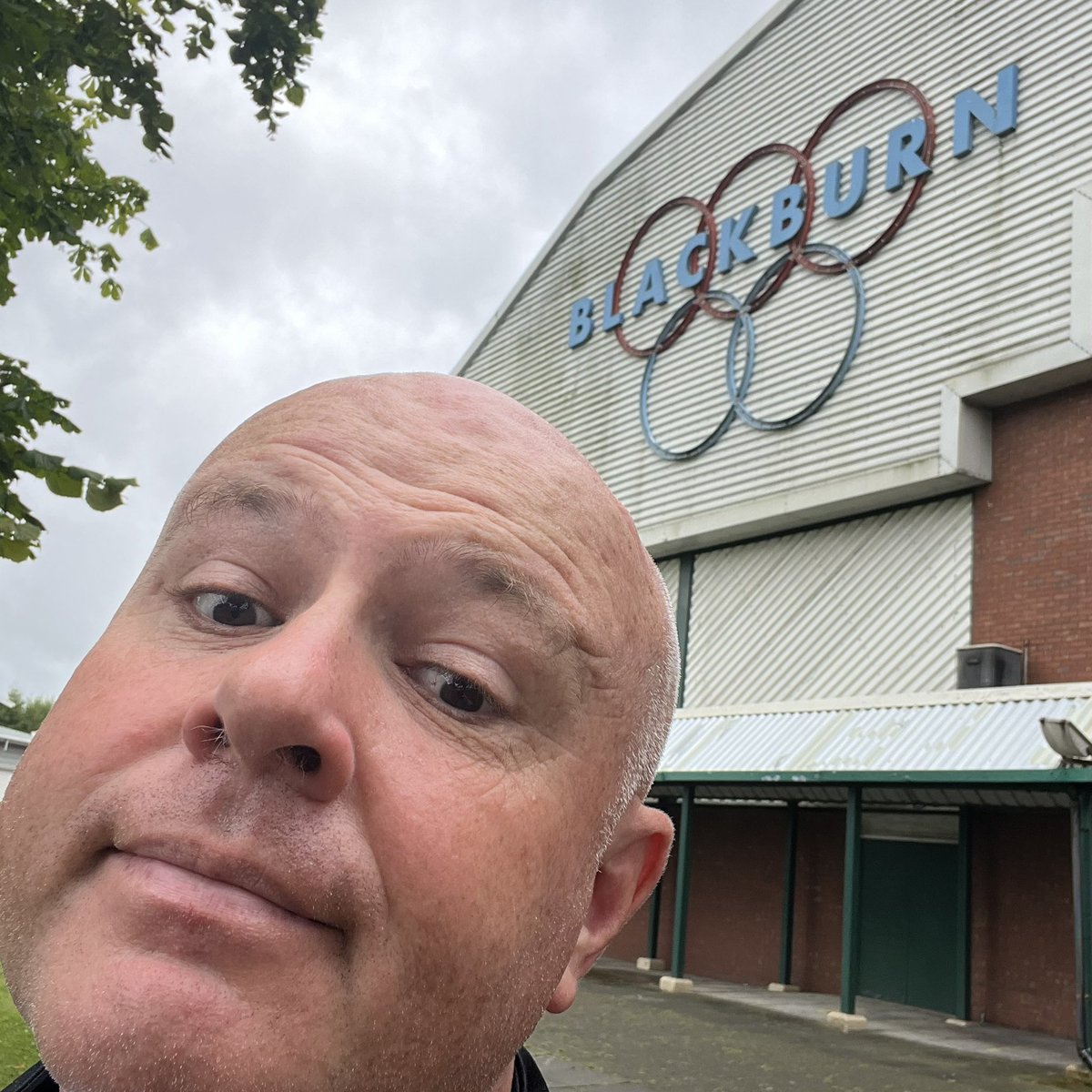 RunFindlayRun's tweet image. Run 69 of 124  #RunFindlayRun for @cr_uk #Running 10km every postcode in UK. Todays triple 19 miles started in #Blackburn #UrbanRunning on street quiet Sunday morning going past  @crukblackburnng always remind me what this is all about