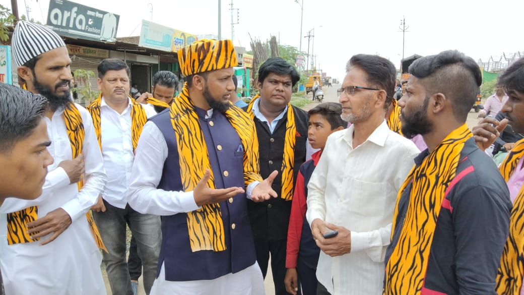 TSP4India's tweet photo. टीपू सुल्तान पार्टी के राष्ट्रीय अध्यक्ष (@TSP_President ) और टीम ने आज सोलापुर के लोगों से घर-घर जाकर मुलाकात की
#TipuSultanParty https://t.co/xEZAkeuijh